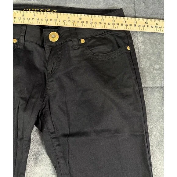 Guess Women’s Jet Black Shorts Size 26 NWT Stretch Casual Summer Dressy A996 NEW - Picture 5 of 9